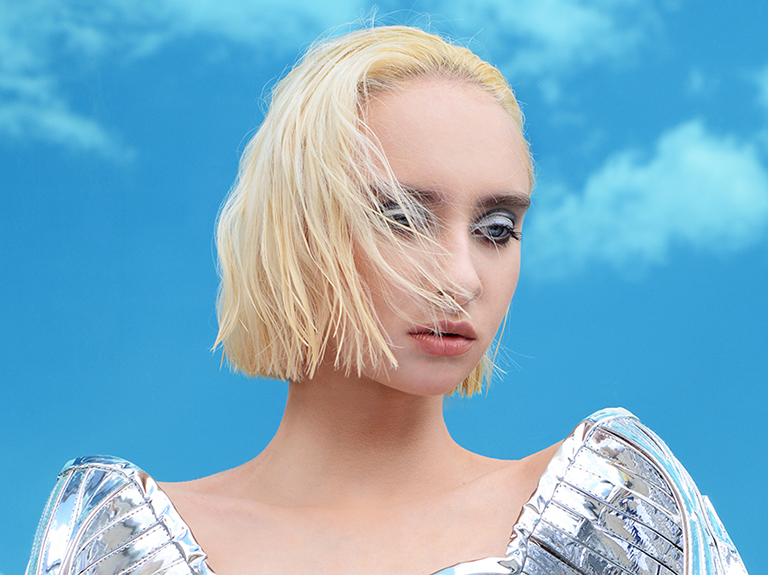 STRUCTURAL – Fashion Editorial Para Assuré Magazine